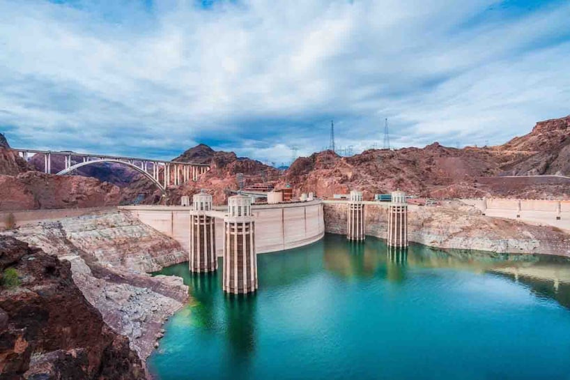 Hooverdam_stockimage_small (1)